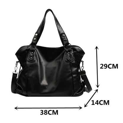 Cécile. - Elegantní Hobo-ramenní taška