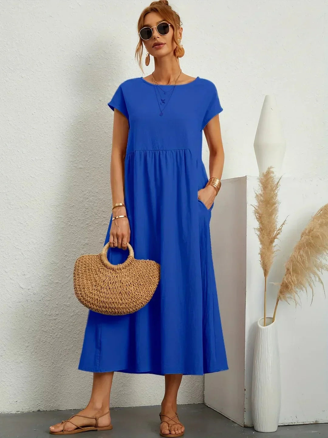 Gabrielle | Elegantní midi šaty s nadčasovým designem