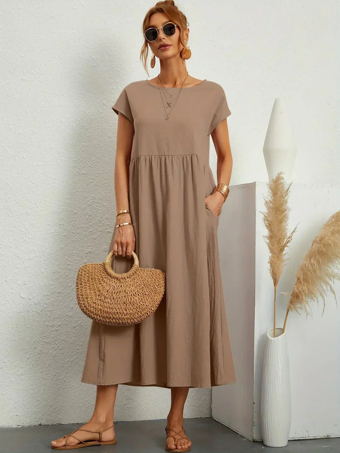Gabrielle | Elegantní midi šaty s nadčasovým designem