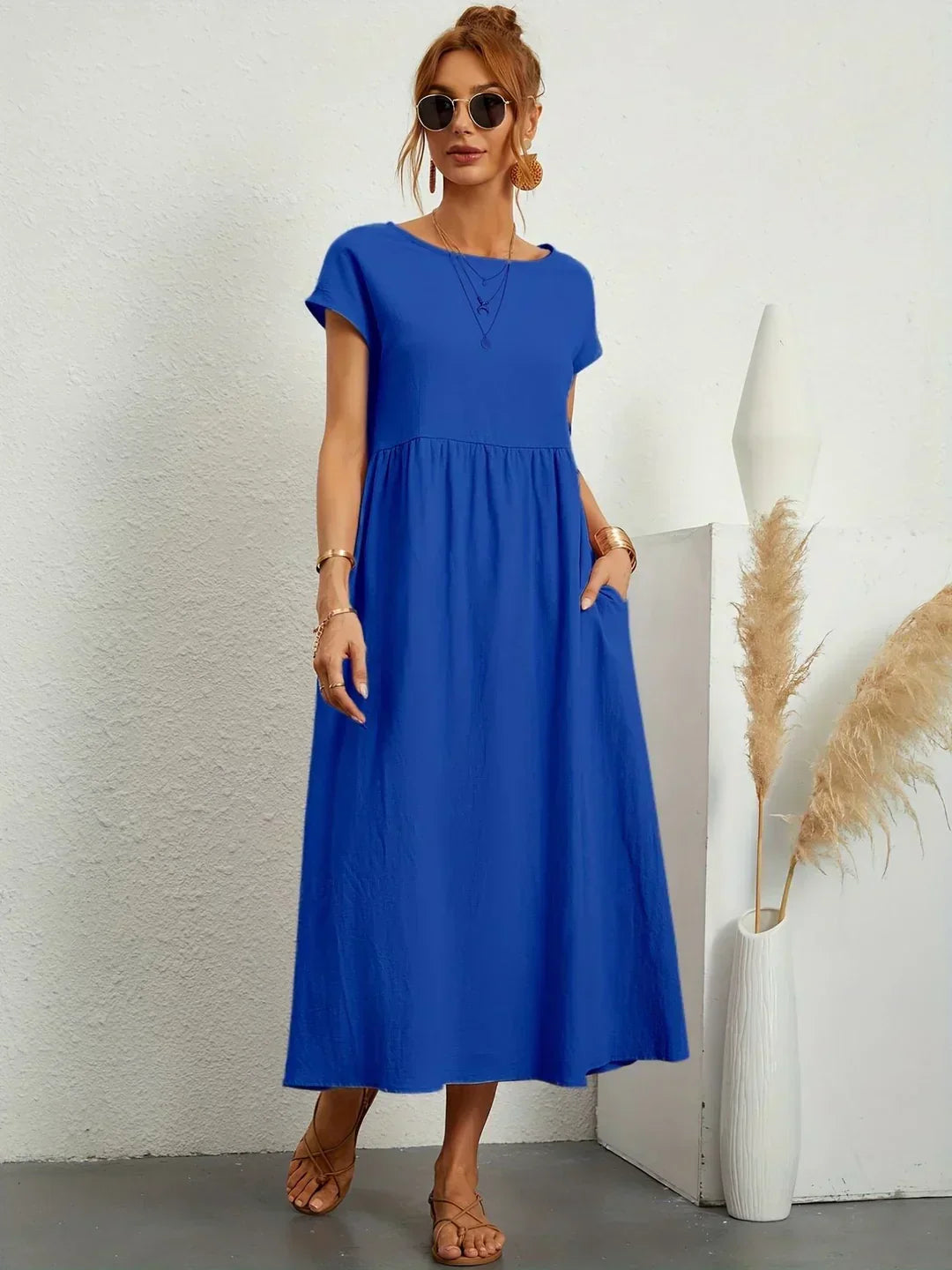 Gabrielle | Elegantní midi šaty s nadčasovým designem