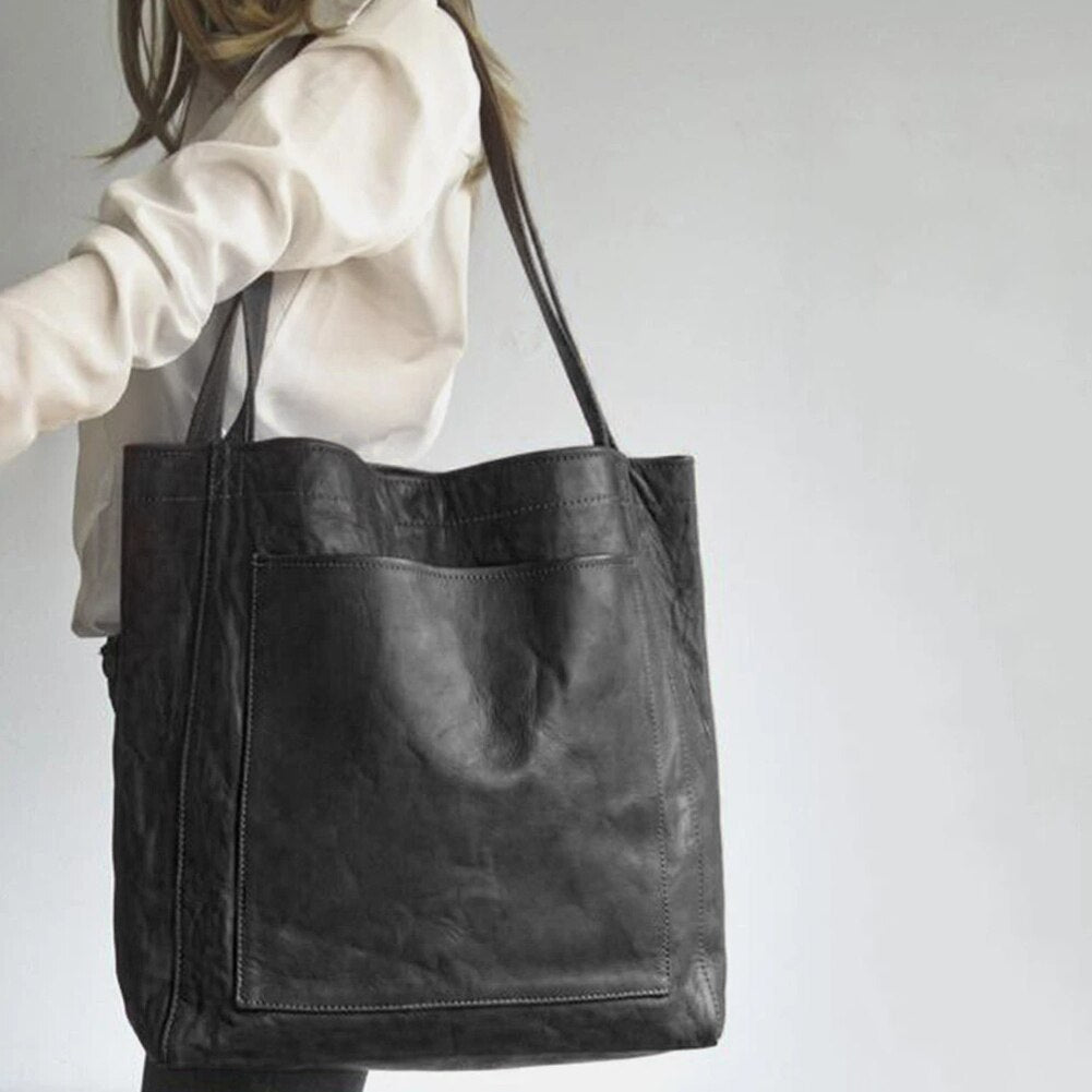 Cécile. - Elegant and practical shoulder bag