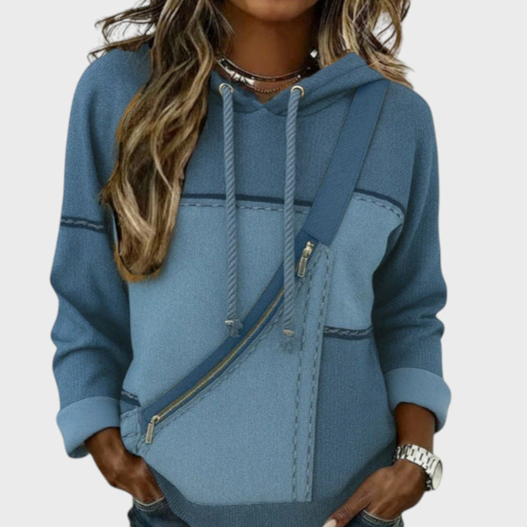 Mila | Knitted hoodie with a contrasting design