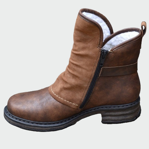 Leather winter boots for everyday comfort