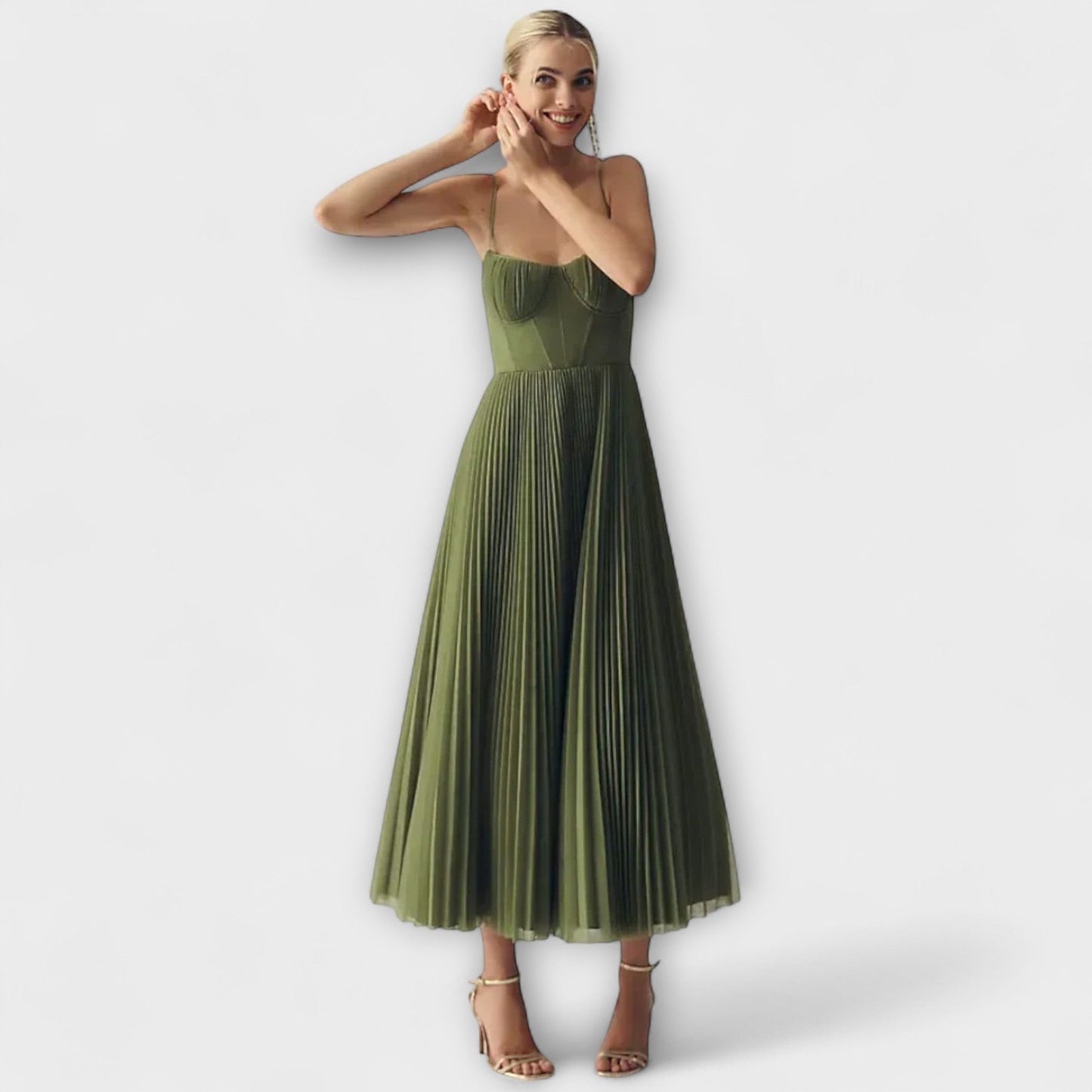 Lucrezia - Elegantní šaty s kouzlem